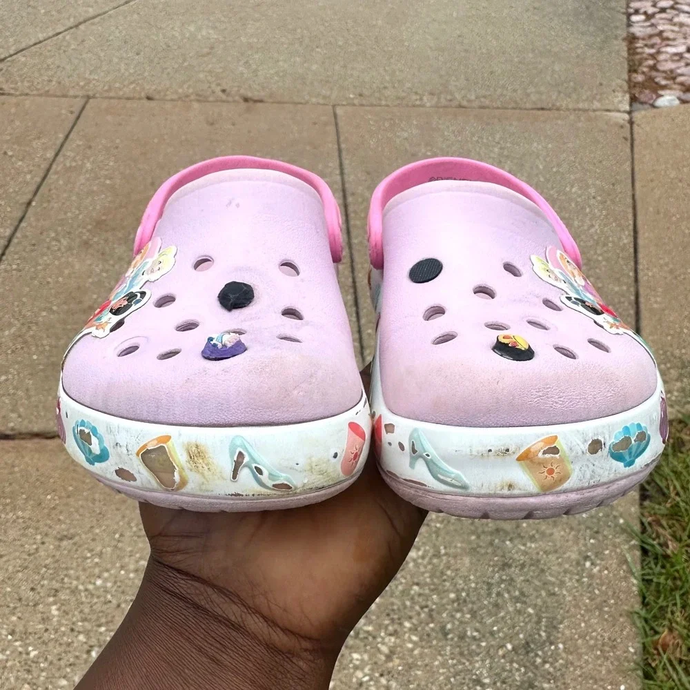 CROCS preowned fair
